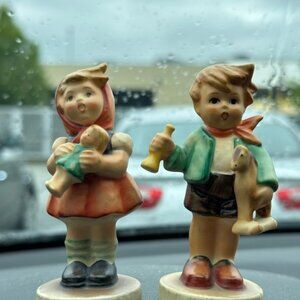 Goebel Red and Green Dolls Set Vintage Style